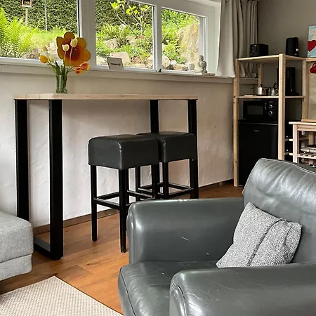 Rueckzugsort Am Rande Der Stadt Mit Kunst Poc - Proof Of Concept Apartment Kassel