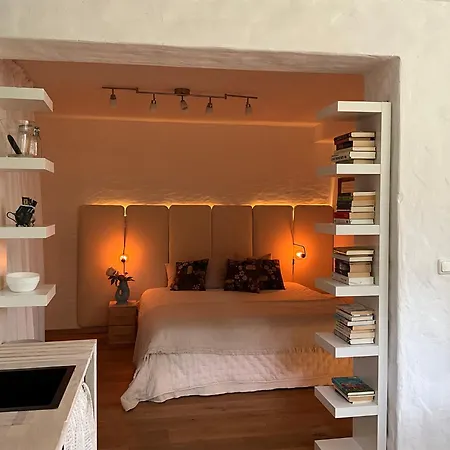 Apartment Rueckzugsort Am Rande Der Stadt Mit Kunst Poc - Proof Of Concept *